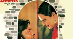 Aap Ki Aankhon Mein Kuch Lyrics – Kishore Kumar